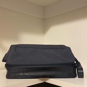 Beis The Dopp Kit Navy Brand New